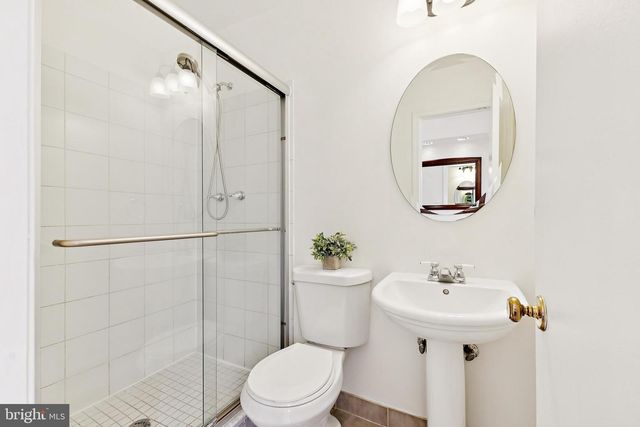 9896 CARDINAL, Fairfax, VA 22030