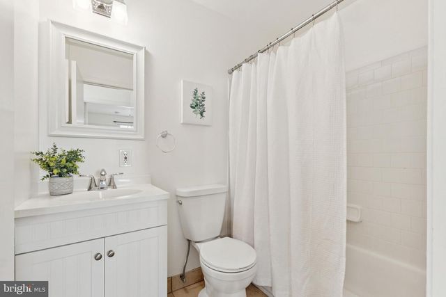 9896 CARDINAL, Fairfax, VA 22030