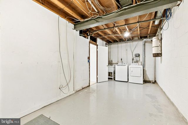 9896 CARDINAL, Fairfax, VA 22030
