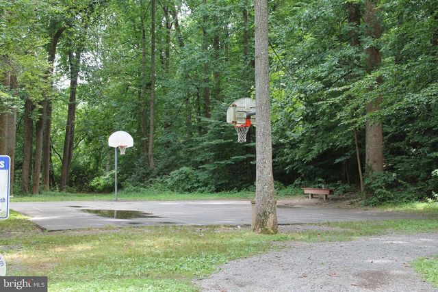9896 CARDINAL, Fairfax, VA 22030