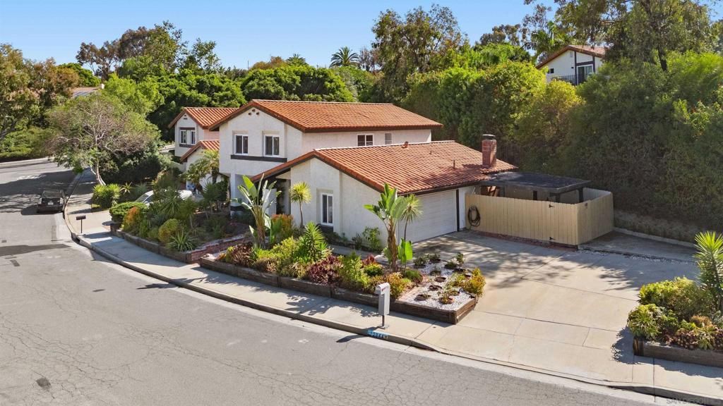Image 1 of property listing at 2944 Cottingham St, Oceanside, CA 92054