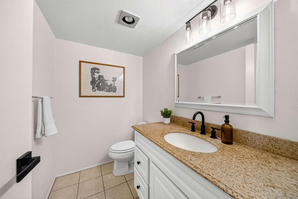 Image 12 of property listing at 2944 Cottingham St, Oceanside, CA 92054
