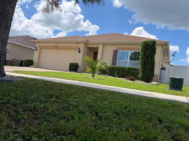 272 SPARROW HAWK DRIVE, Groveland, FL 34736