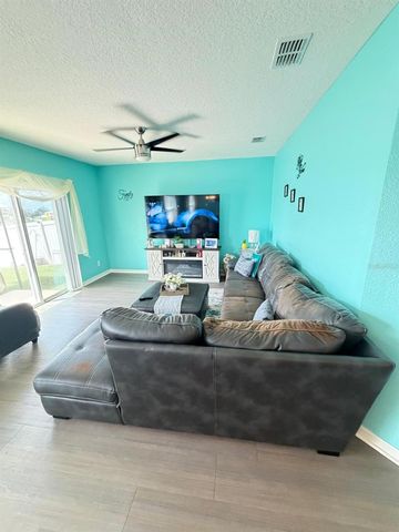 272 SPARROW HAWK DRIVE, Groveland, FL 34736