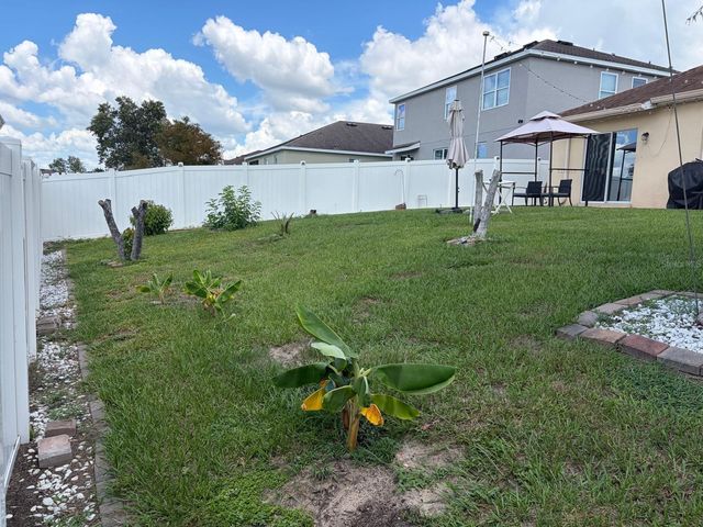 272 SPARROW HAWK DRIVE, Groveland, FL 34736
