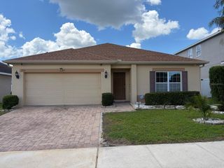 272 SPARROW HAWK DRIVE, Groveland, FL 34736
