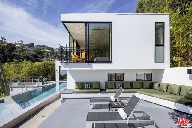 1517 Oriole Lane, Los Angeles, CA 90069