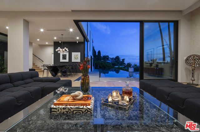 1517 Oriole Lane, Los Angeles, CA 90069