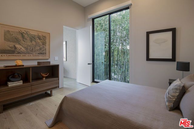 1517 Oriole Lane, Los Angeles, CA 90069