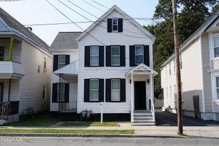 21 Grove Place, Schenectady, NY 12307