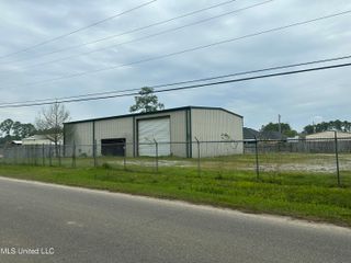 304 Gulfside Street, Waveland, MS 39576