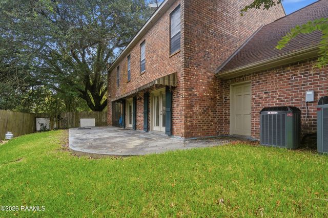 24 Audubon Oaks Boulevard, Lafayette, LA 70506