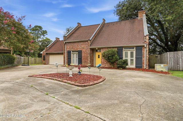 24 Audubon Oaks Boulevard, Lafayette, LA 70506