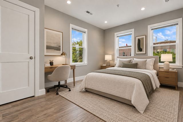 1 Beacon St 3R, Somerville, MA 02143