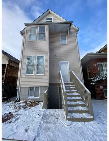 8744 S Saginaw Avenue, Chicago, IL 60617