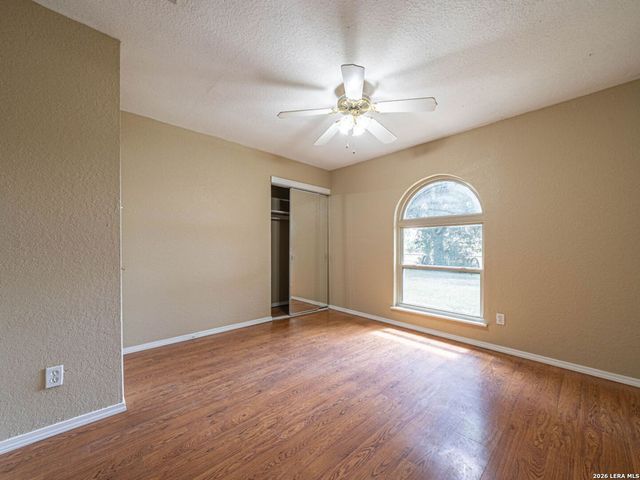 1935 E Fm 1518, St Hedwig, TX 78152