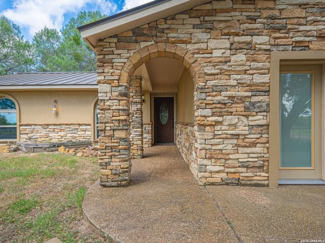 1935 E Fm 1518, St Hedwig, TX 78152