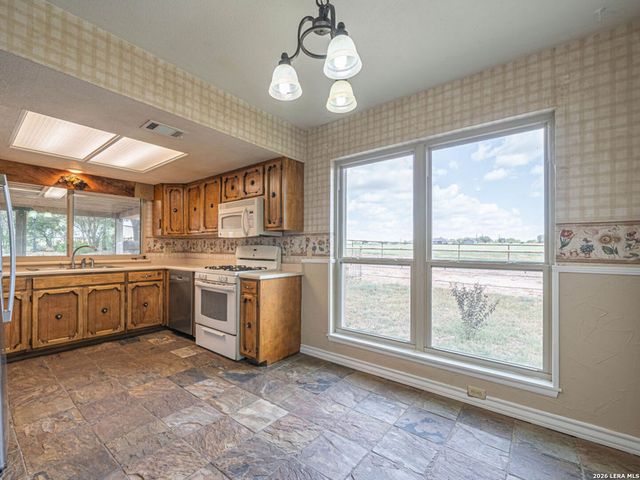 1935 E Fm 1518, St Hedwig, TX 78152