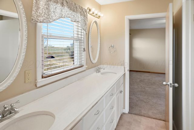 2495 Hwy 60, Friona, TX 79035