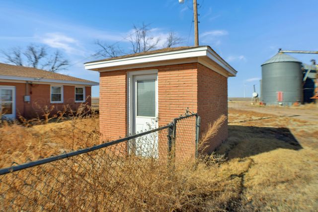 2495 Hwy 60, Friona, TX 79035