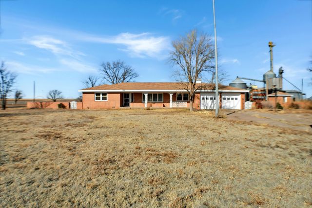 2495 Hwy 60, Friona, TX 79035