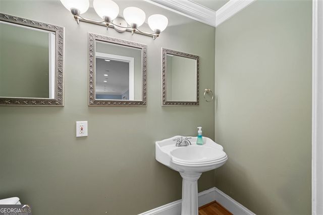 465 Willowbrook Drive SE, Smyrna, GA 30082