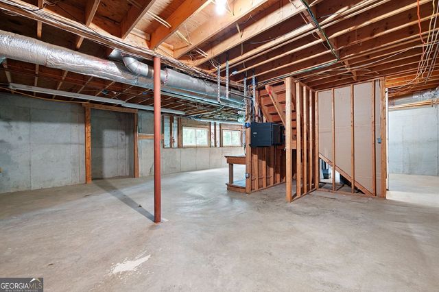 465 Willowbrook Drive SE, Smyrna, GA 30082