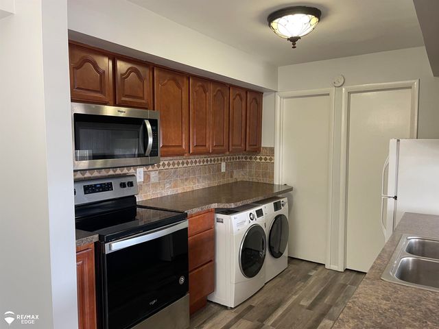 9469 Parkwood North Drive, Davison, MI 48423