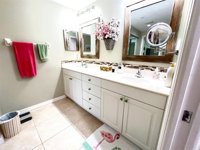 6854 FAIRVIEW TERRACE 6854, Bradenton, FL 34203