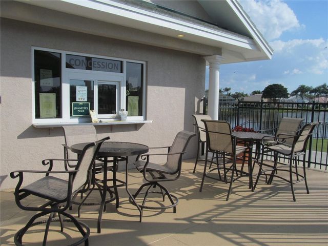 6854 FAIRVIEW TERRACE 6854, Bradenton, FL 34203
