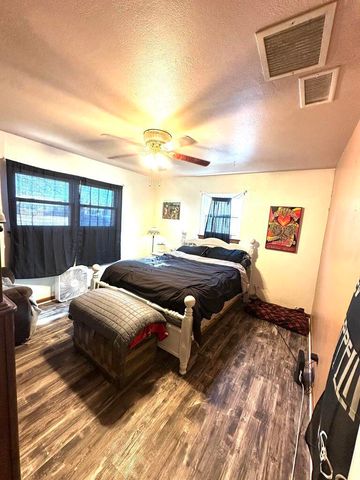 1409 Floydada Street, Plainview, TX 79072