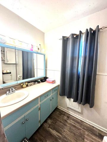 1409 Floydada Street, Plainview, TX 79072