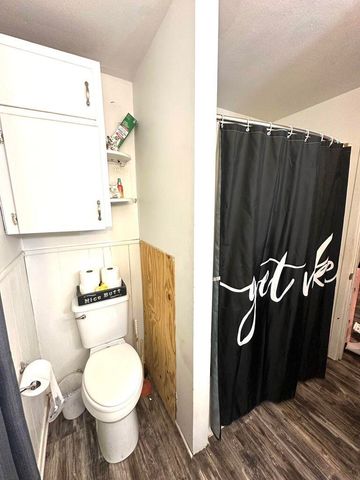 1409 Floydada Street, Plainview, TX 79072