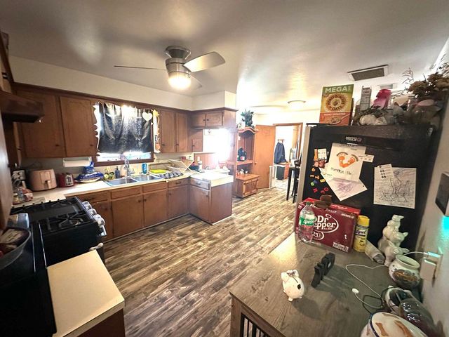 1409 Floydada Street, Plainview, TX 79072