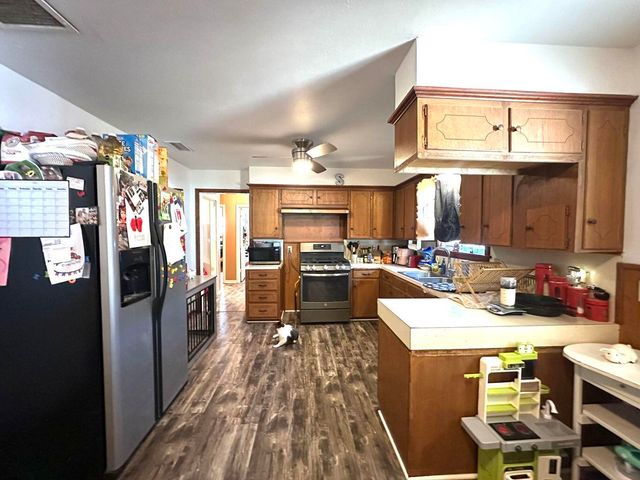 1409 Floydada Street, Plainview, TX 79072