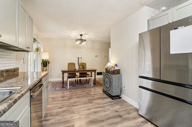 230 Aspen Lake Drive W, Newnan, GA 30263