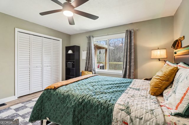 230 Aspen Lake Drive W, Newnan, GA 30263