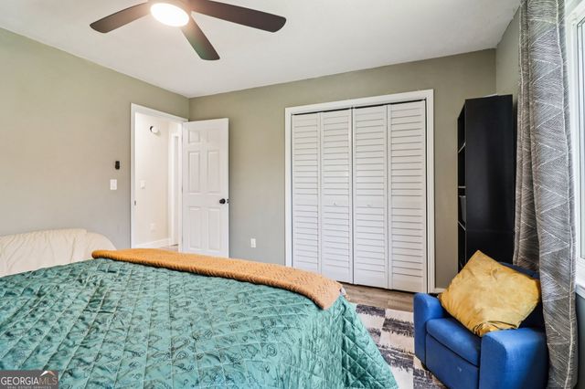 230 Aspen Lake Drive W, Newnan, GA 30263