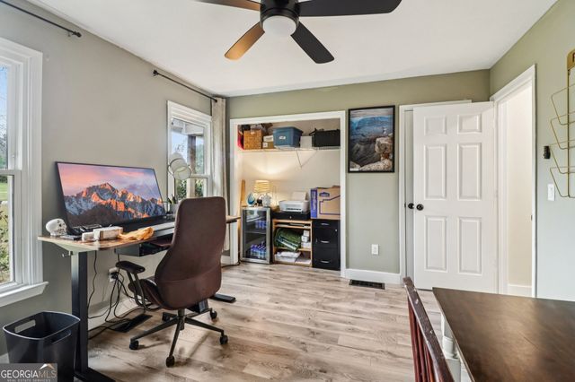 230 Aspen Lake Drive W, Newnan, GA 30263