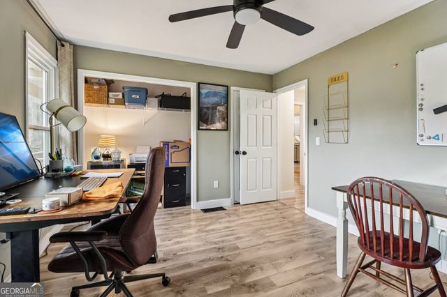 230 Aspen Lake Drive W, Newnan, GA 30263