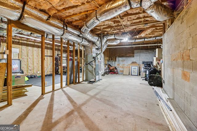 230 Aspen Lake Drive W, Newnan, GA 30263