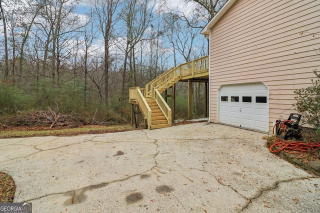 230 Aspen Lake Drive W, Newnan, GA 30263