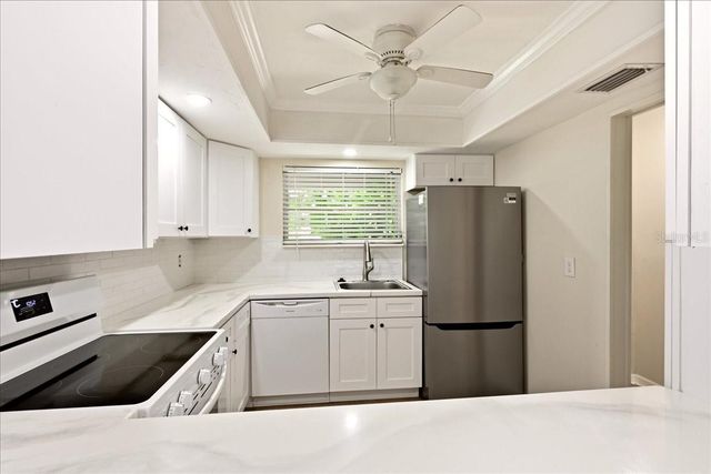 10407 WATERBIRD WAY 11, Bradenton, FL 34209