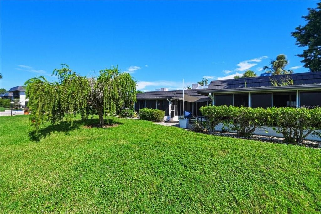 Image 29 of property listing at 10407 WATERBIRD WAY 11, Bradenton, FL 34209