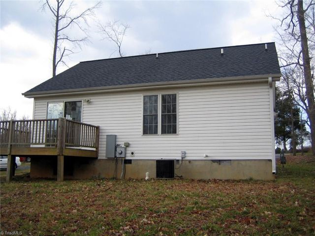 2864 Maple Avenue, Burlington, NC 27215
