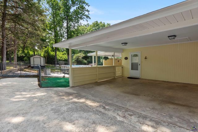 202 Woodland Drive, Warner Robins, GA 31088