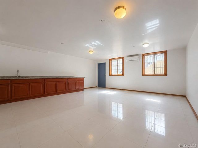 5308 90th Street 1B, Elmhurst, NY 11373