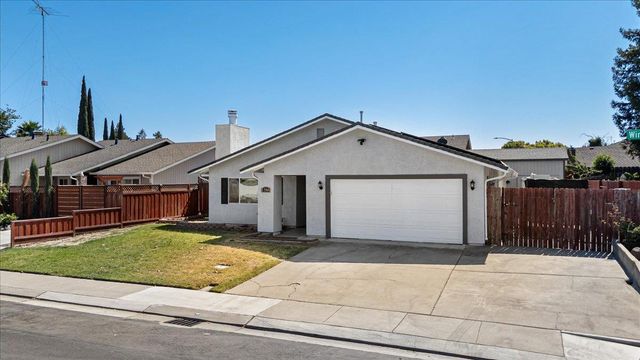 1266 Wimbledon Way, Manteca, CA 95336