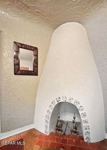 1007 KERBEY Avenue, El Paso, TX 79902