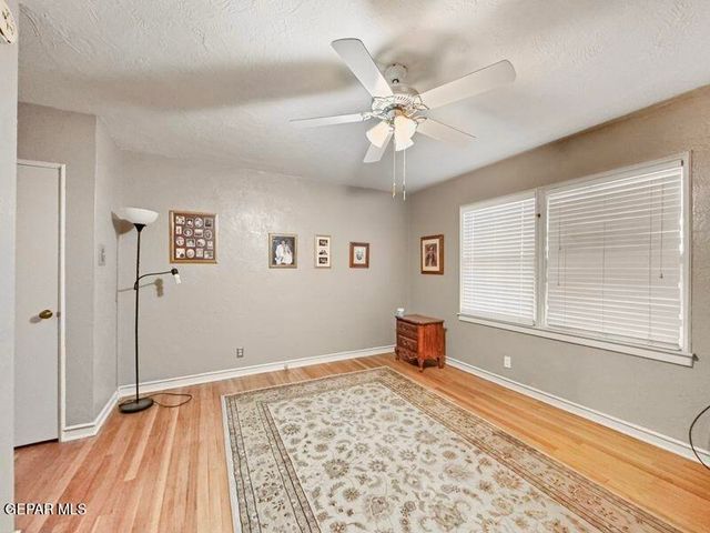 1007 KERBEY Avenue, El Paso, TX 79902